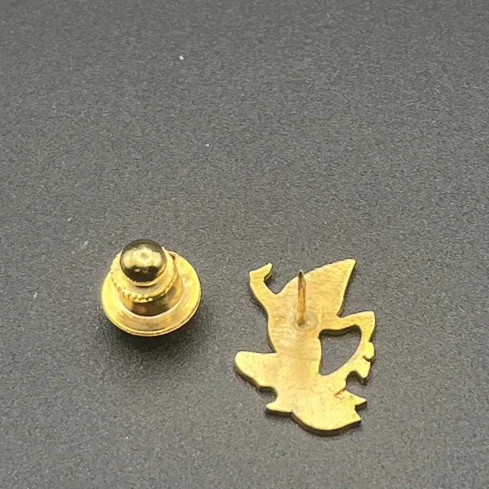 Vintage Thai Dancer‎ Thailand Lapel Hat Pin